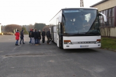 20211118-01 Studenci z opiekunami autokarem udali się do LBG Kostrzyca