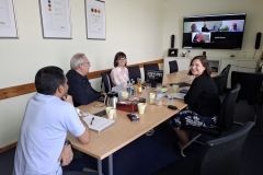 Hybrydowe spotkanie pt. „UI GreenMetrics & Travelling University” z Dziekanem IfaS Profesorem Dr. Klausem Hellingiem, Dr ing. Ranahansą Dasanayke i Panią Aurélie Kono oraz przedstawicielami PB, w tym dr hab. inż. Dorotą Krawczyk, prof. PB oraz dr inż. arch. Dorotą Gawryluk (fot. archiwum prywatne)