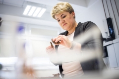 dr Ewa Zapora w laboratorium